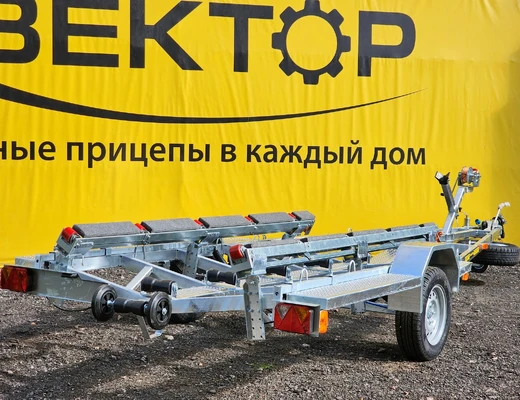 Одноосный прицеп для водной техники с тормозом ЛАВ 81016 с ложементом Одноосный прицеп для водной техники с тормозом ЛАВ 81016 с ложементом
