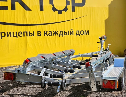 Одноосный прицеп для водной техники с тормозом ЛАВ 81016A с ложементом Одноосный прицеп для водной техники с тормозом ЛАВ 81016A с ложементом